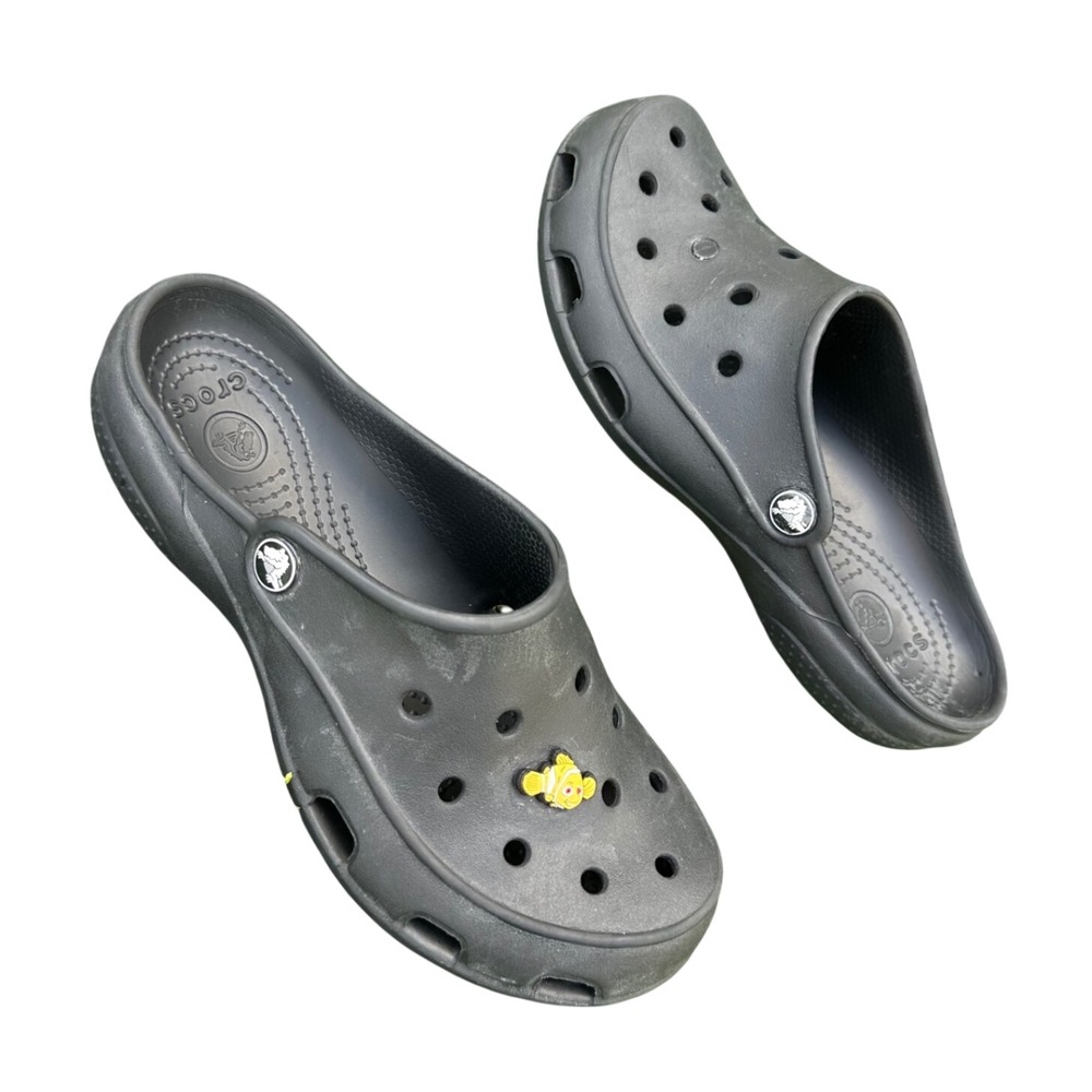 Crocs Women's Freesail Clogs Size 7 Black Discontinued Style